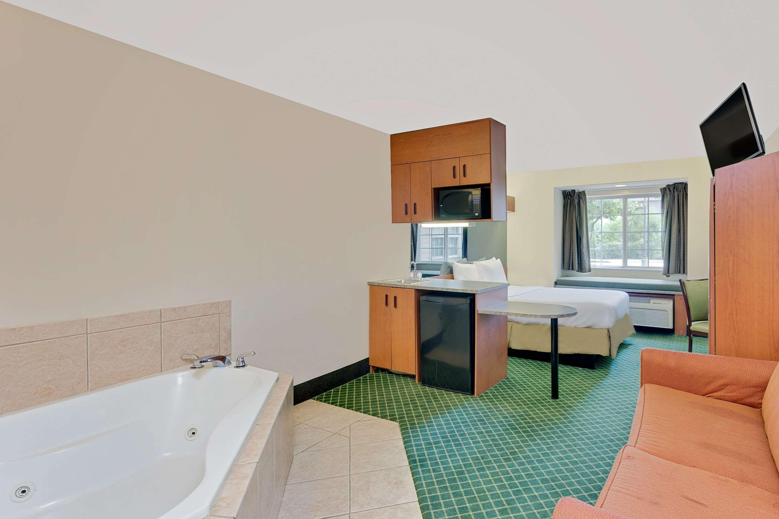 Microtel Inn & Suites By Wyndham Augusta/Riverwatch Eksteriør billede